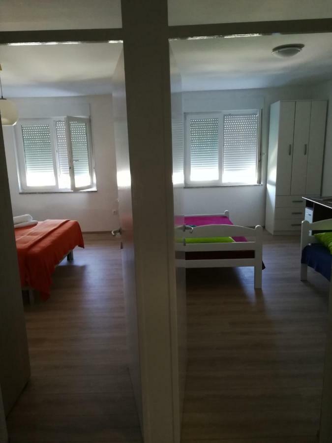 Apartman Tonika Pula Eksteriør billede