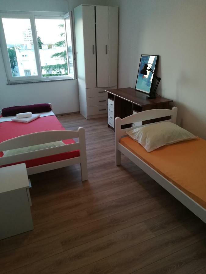 Apartman Tonika Pula Eksteriør billede