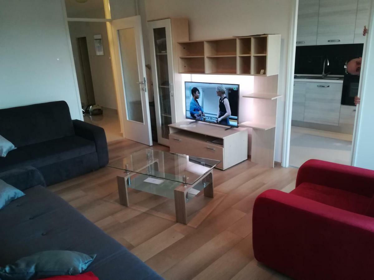 Apartman Tonika Pula Eksteriør billede